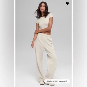 ALO Accolade Straight Leg Sweatpants Bone